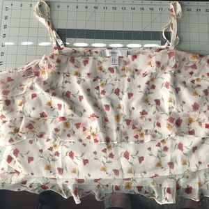 Plus Floral Ruffle Top